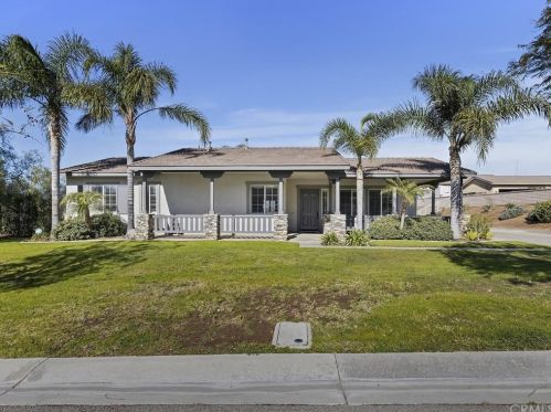 707 Walking Horse Ranch Dr, Norco, CA 92860-3966