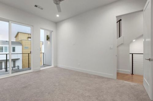 271 Currie St, Fort Worth TX  76107-1961 exterior