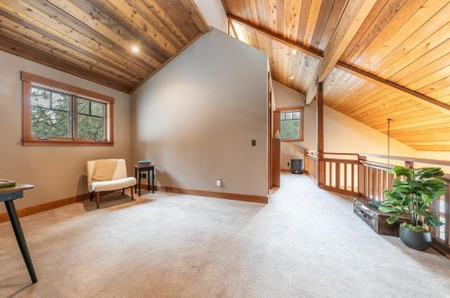 11874 Rainbow Dr, Truckee CA  96161-2761 exterior