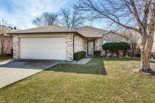 5517 Ainsdale Dr, Fort Worth, TX 76135-1444