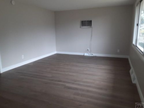 1505 Kickapoo Rd, Pueblo, CO 81001-1606