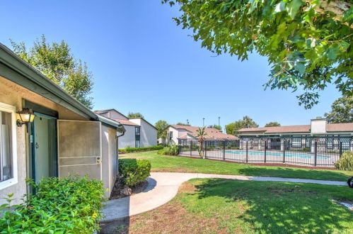 23244 Orange Ave, El Toro, CA 92630-6914