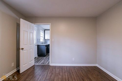 2279 Carver Cir, Atlanta GA  30314-2556 exterior
