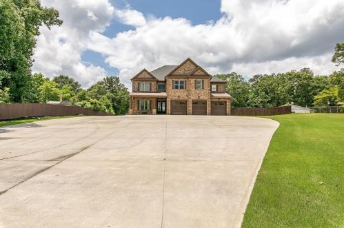 10 Davis Dr, Stockbridge, GA 30281-3107