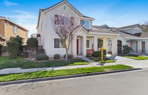 557 Stetson Dr, Valley Home, CA 95361-8689