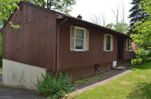151 Ridgedale Ave, Cedar Knolls, NJ 07927-1803