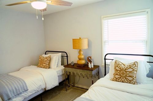 4638 Edgewood Pl, Riverside CA  92506-1027 exterior