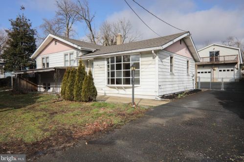 203 Almonesson Rd, Blenheim, NJ 08012-4014