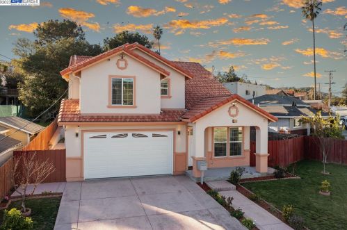 18297 Lake Chabot Rd, Hayward, CA 94546-1945