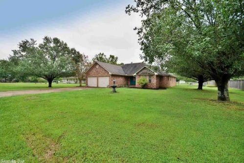 11 Dennis Dr, Vilonia, AR 72173-9710