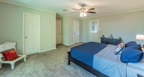 4128 Alicante Ave, Fort Worth TX  76133-5561 exterior