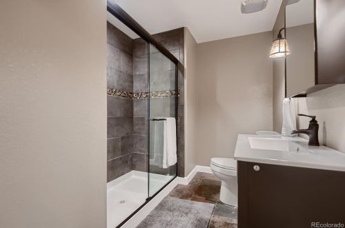 7500 Eaton Park Way, Aurora CO 80016-4292 exterior