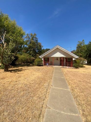 2120 Tierney Rd, Fort Worth, TX 76112-3842