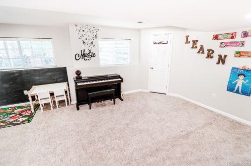 26042 Geddes Cir, Aurora CO exterior