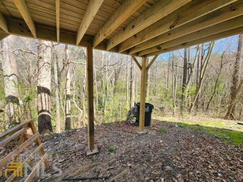 5522 Denny Dr, Atlanta GA  30349-5247 exterior