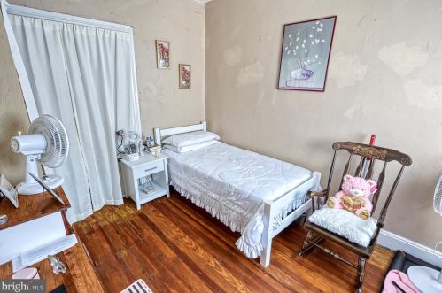 318 Hawthorne St, York PA 17404-3154 exterior