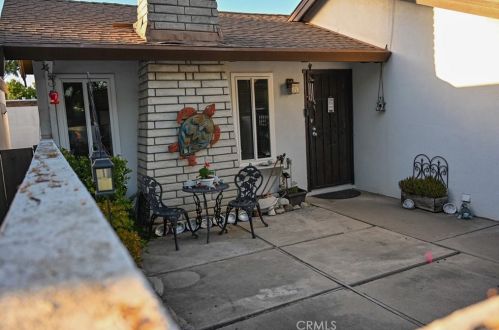 2749 La Palma Dr, Modesto, CA 95354-3228