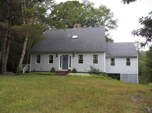 32 Northwood Rd, Barrington, NH 03884-6736