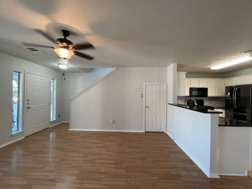 340 Wetzel, Uhland TX  78640-9209 exterior