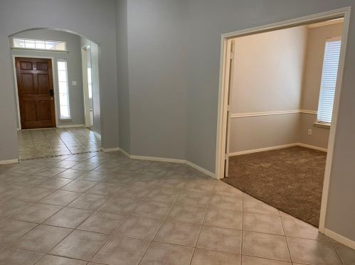 1631 Crescent Shores Ln, Taylor Lake Village TX  77586-4166 exterior
