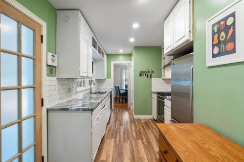 438 Hilderbrand Dr, Atlanta GA  30328-4124 exterior