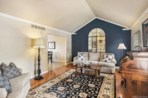 7035 Magnolia Cir, Englewood, CO 80112-1119