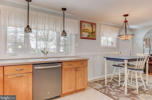 958 Chesterfield Rd, Haddonfield NJ 08033-3615 exterior