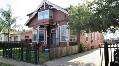 228 4th St, Stockton, CA 95206-1914