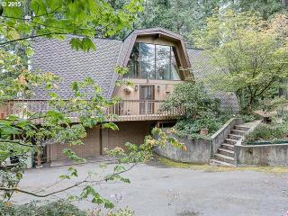 10271 Dick Rd, Beaverton, OR 97124-8170