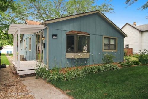 459 Blaine Ave, Bradley, IL 60915-1507
