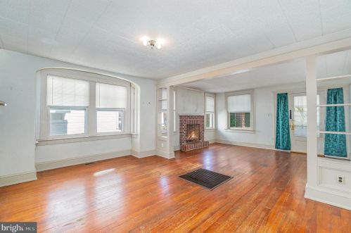 1034 Broadway, Hanover PA 17331-2505 exterior