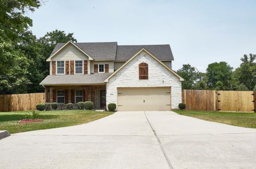 9099 Red Stag Ln, Conroe TX  exterior