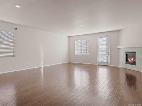 3129 Nepal Way, Aurora CO 80013-9083 exterior