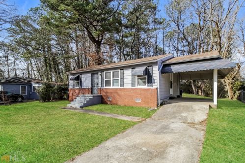 2825 Mango Cir, Atlanta GA  30318-3836 exterior