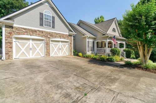 48 Hunters Mill Dr, Hiram, GA 30141-6507