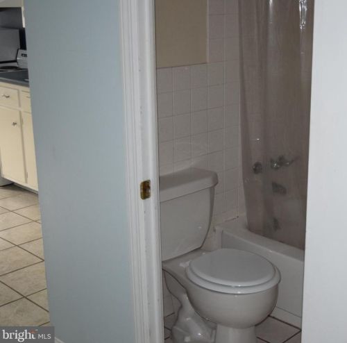 156 School House Rd, Lancaster PA  17603-6314 exterior