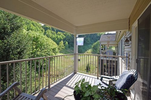 7219 English Dr, Cincinnati OH  45244-3150 exterior