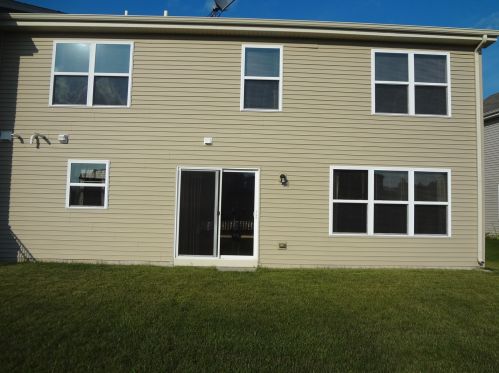 684 Boathouse Rd, Pingree Grove IL  60140-2090 exterior