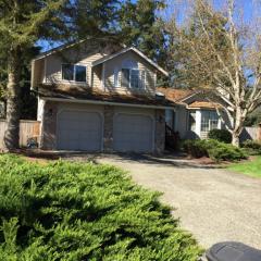 12014 224th Avenue Ct, Sumner, WA 98391-7674