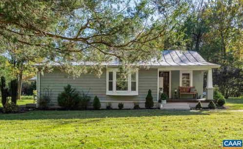2591 Pea Ridge Rd, Charlottesville, VA 22901-5118