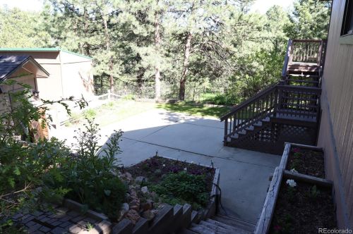 8147 Summit Dr, Morrison CO 80465-2452 exterior