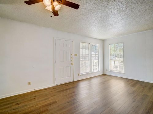 404 Dittmar Rd, Austin TX  78745-7004 exterior