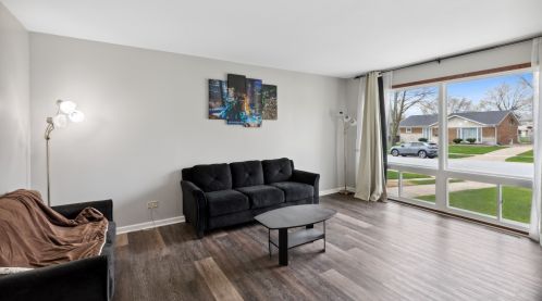 6709 164th Pl, Tinley Park, IL 60477-1723