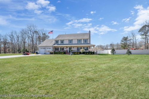 14 Susie Ln, Jackson Twp, NJ 08527-3427