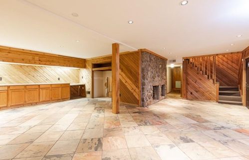 825 Moores Mill Rd, Atlanta GA  30327-1544 exterior