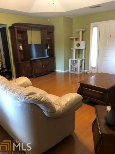 317 Bonnie Dr, Warner Robins, GA 31088-6047