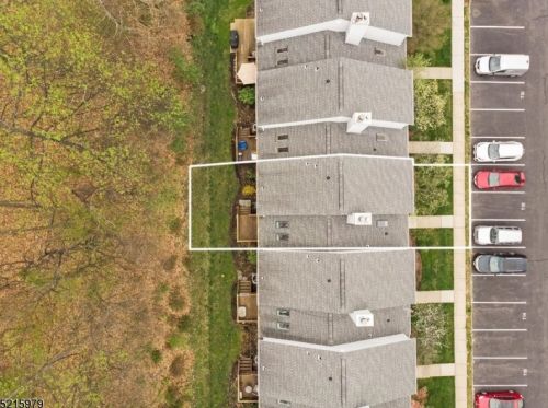 314 Carnegie Ct, Hackettstown, NJ 07840-1604