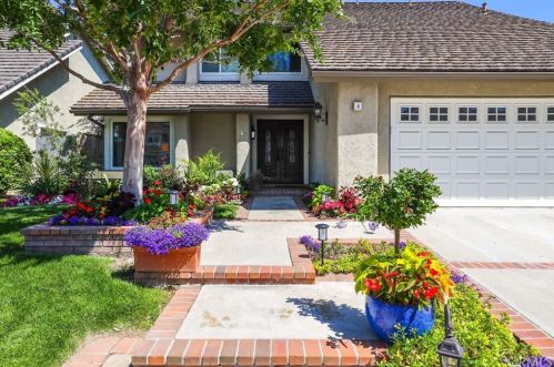 4 Fortuna, Irvine, CA 92620-1847