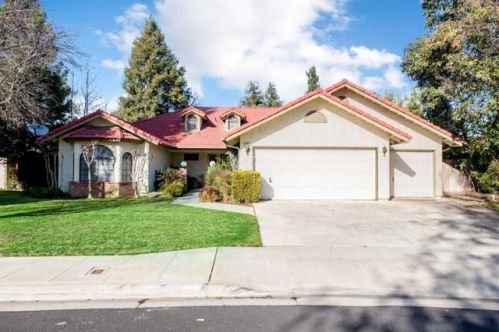 2597 Finchwood Ave, Clovis, CA 93611-6244
