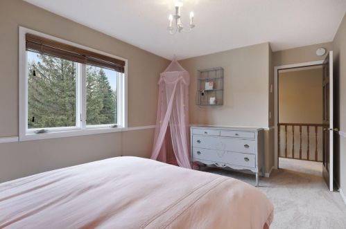 8743 Highwood Way, Saint Paul MN  55124-9456 exterior